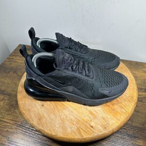 Nike Air Max 270 Women's Size 10 Triple Black Shoe Sneakers AH6789-006